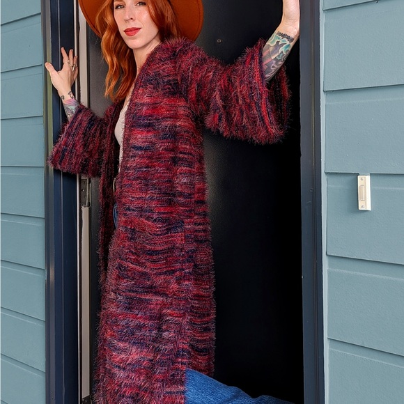 BAND OF THE FREE Sunset Boulevard Eyelash Sweater Fluffy Red & Purple Duster - Picture 8 of 12